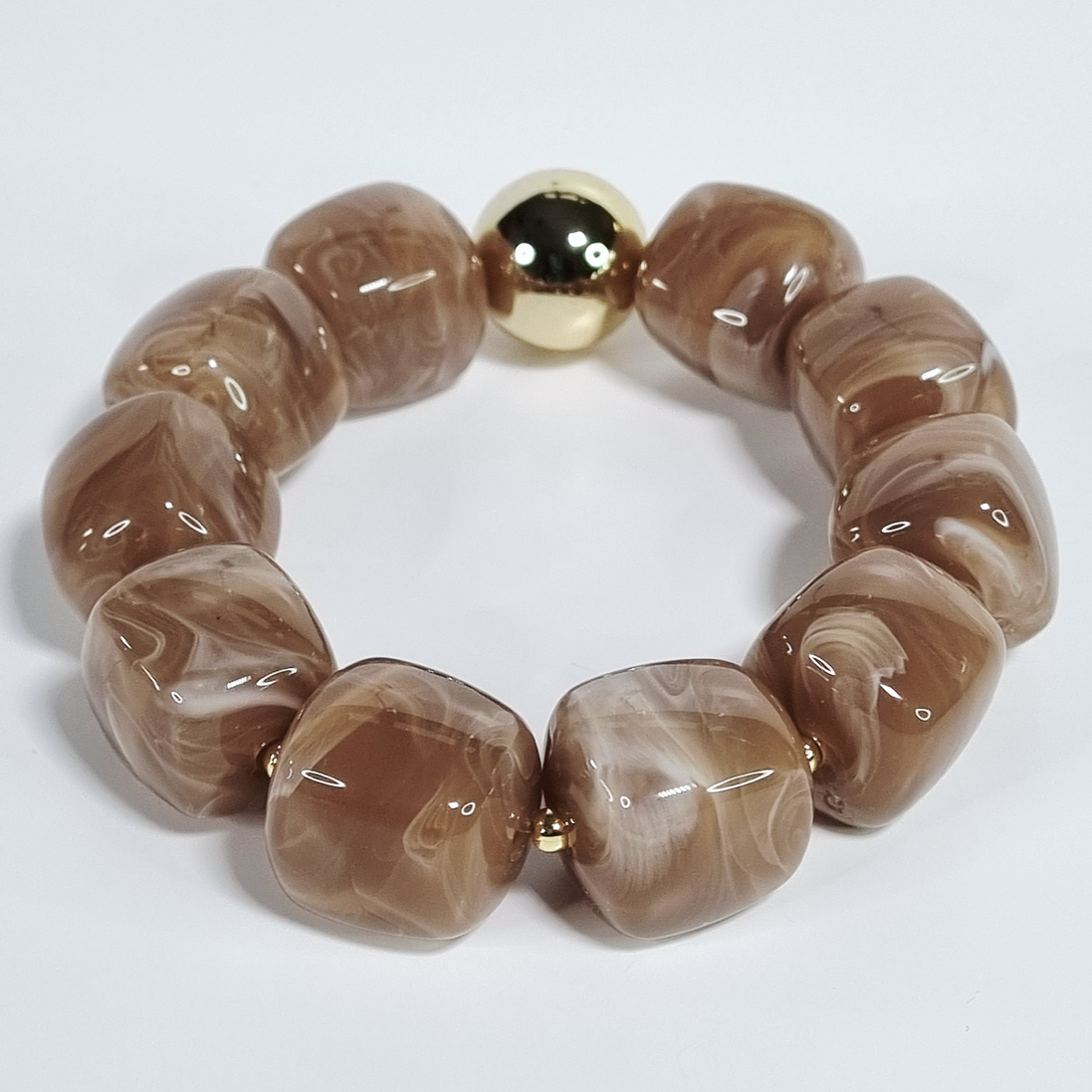 Brown & White Acrylic Square Bead Elastic Bracelet – Gold Accent