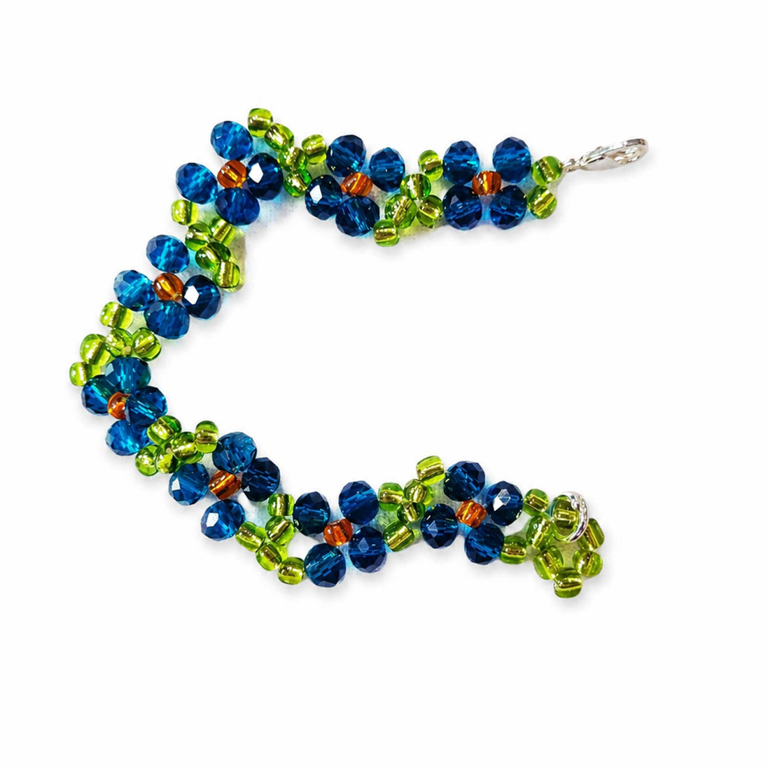 Colorful Floral Beaded Bracelet – Delicate Handmade Flower Pattern